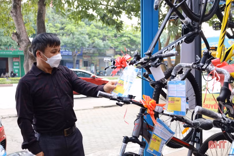 Vào hè, thị trường xe đạp ở TP Hà Tĩnh lại sôi động