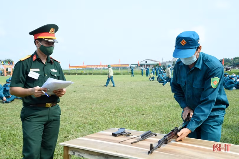 Dân quân xã Cẩm Duệ giành giải nhất hội thao lực lượng dân quân cụm 2 