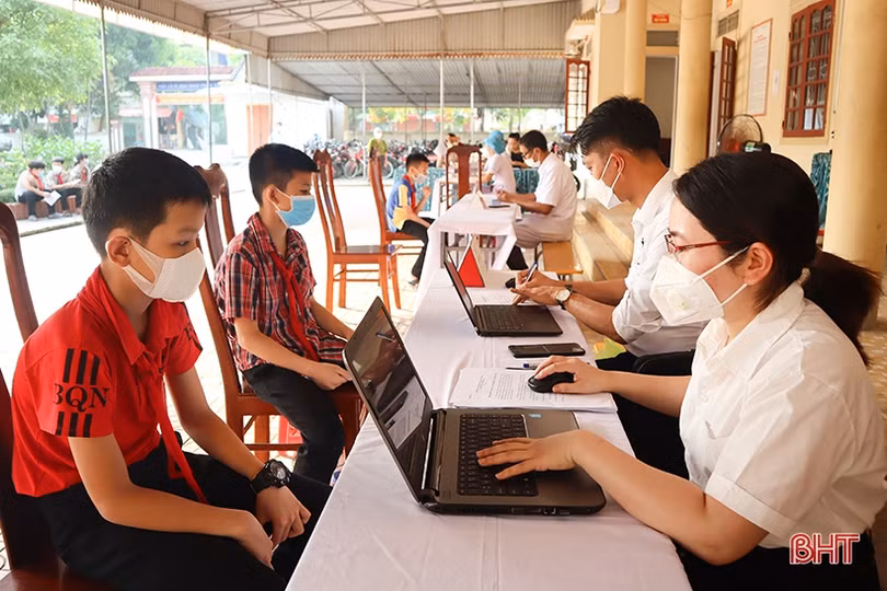 Các địa phương ở Hà Tĩnh tiêm phòng COVID-19 cho học sinh 11 tuổi