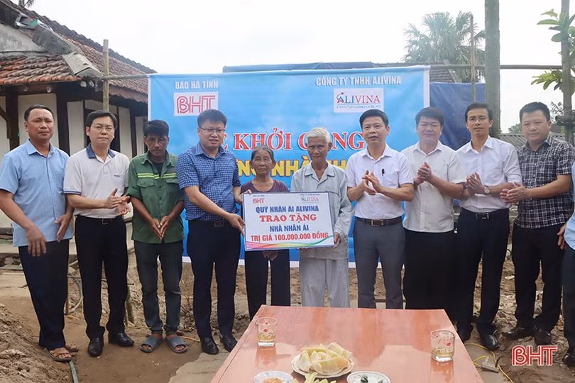 Công ty ALIVINA tài trợ 100 triệu đồng xây nhà kiên cố cho cựu chiến binh