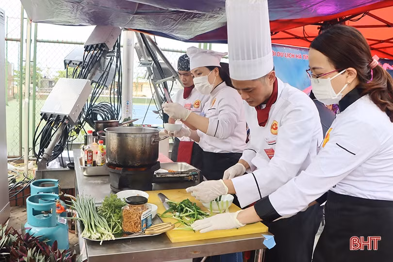 18 đội tranh tài tại hội thi “Tinh hoa ẩm thực Hà Tĩnh lần thứ III năm 2022