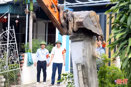 Cưỡng chế, bàn giao mặt bằng Dự án Hạ tầng Khu du lịch biển Xuân Thành