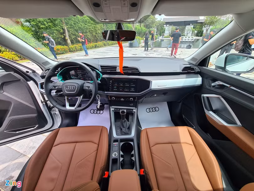 Các mẫu SUV hạng sang khoảng 2 tỷ đồng mới được ra mắt tại Việt Nam