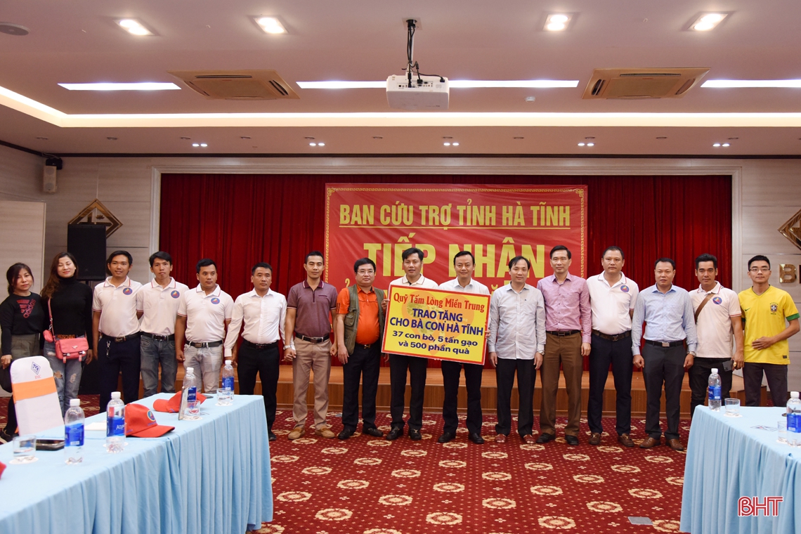 Gần 40 tỷ đồng ủng hộ đồng bào Hà Tĩnh bị ảnh hưởng lũ lụt
