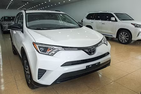 toyota rav4 2017 dau tien tai viet nam