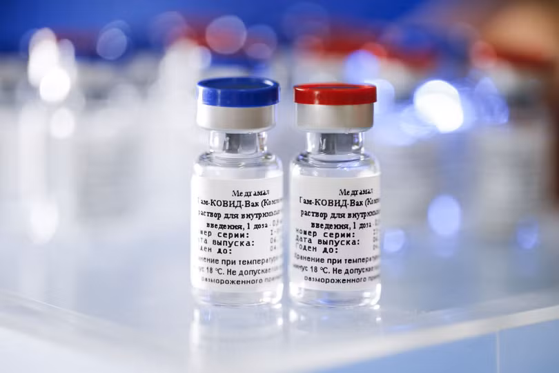 Nga tuyên bố đa số người tiêm vaccine Sputnik V không có tác dụng phụ