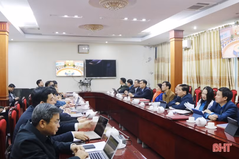 Thủ tướng Chính phủ: Công đoàn các cấp phải phát huy vai trò đại diện cho quyền, lợi ích của công nhân, lao động