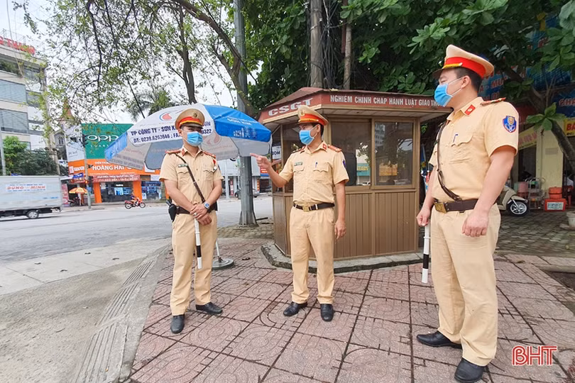 Công an TP Hà Tĩnh ra quân đảm bảo ATGT dịp nghỉ lễ