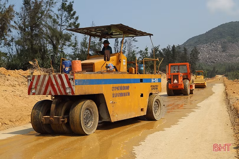 Hà Tĩnh đẩy nhanh tiến độ những công trình trọng điểm