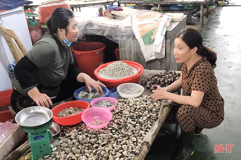Thực hiện thông điệp 5K tại Hà Tĩnh: Nhiều người nghiêm túc, số lớn vẫn lơ là...