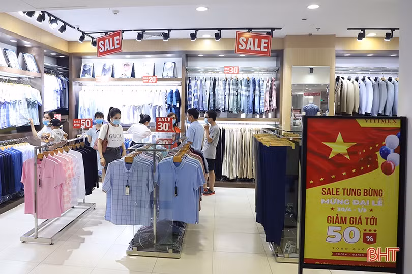Siêu thị, trung tâm thương mại ở Hà Tĩnh siết chặt công tác phòng dịch