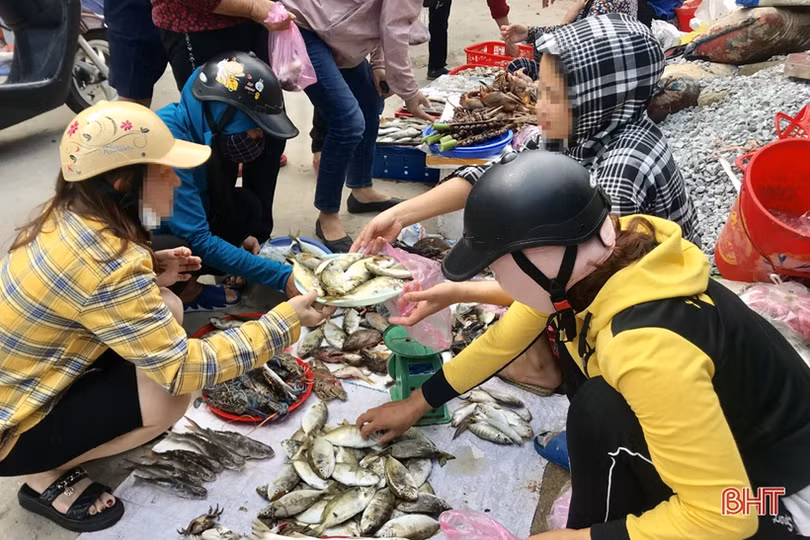 Thực hiện thông điệp 5K tại Hà Tĩnh: Nhiều người nghiêm túc, số lớn vẫn lơ là...