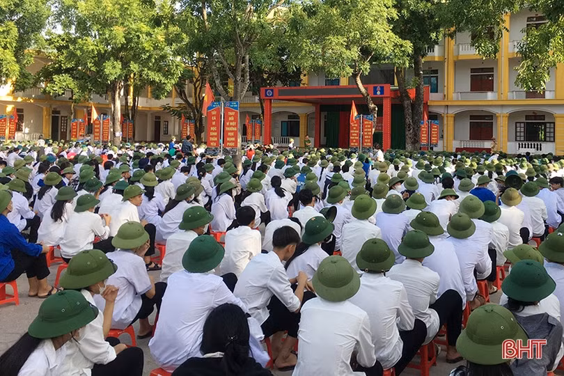 Chú trọng tuyên truyền, giáo dục pháp luật cho học sinh ngay từ đầu năm học
