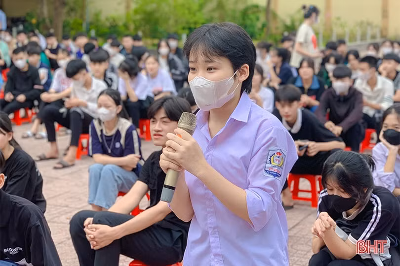 Chú trọng tuyên truyền, giáo dục pháp luật cho học sinh ngay từ đầu năm học
