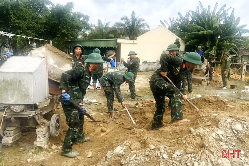 Nâng cao hiệu quả công tác dân vận, thực hiện tốt nhiệm vụ quân sự, quốc phòng