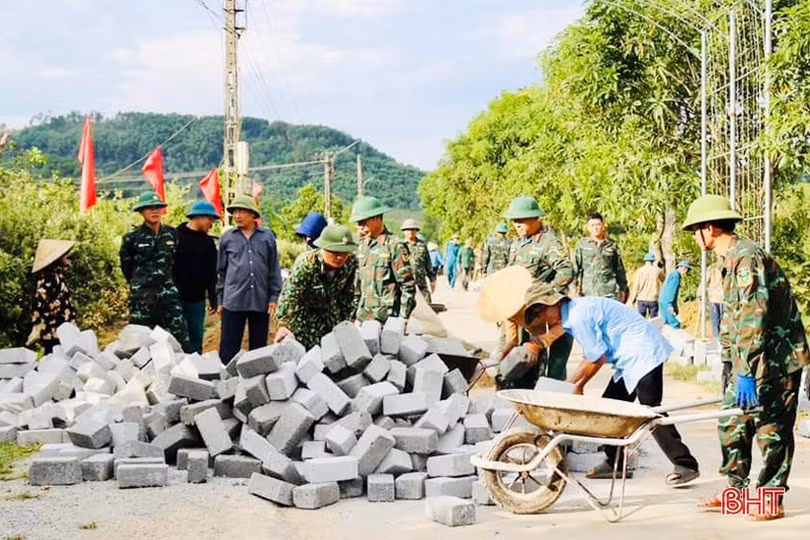 Nâng cao hiệu quả công tác dân vận, thực hiện tốt nhiệm vụ quân sự, quốc phòng