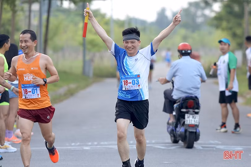 88 VĐV tham gia Giải chạy bộ “Tiếp sức cùng đồng đội”