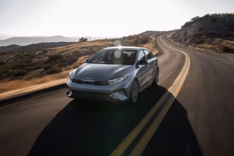 Kia Forte 2023 tăng giá bán, khởi điểm từ 19.490 USD
