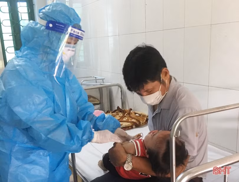 Hà Tĩnh rốt ráo phòng chống dịch bệnh COVID-19 và sốt xuất huyết