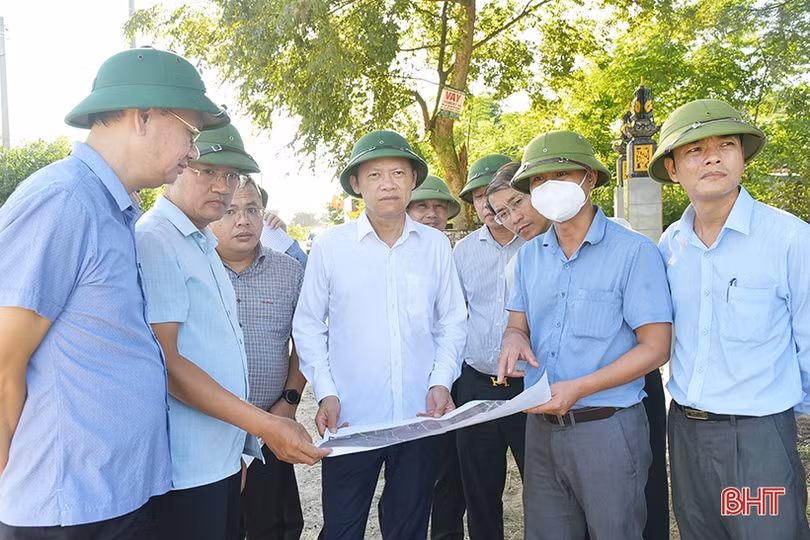 Sớm hoàn thành thủ tục đầu tư các dự án giao thông cấp thiết và đẩy nhanh giải ngân vốn đầu tư công