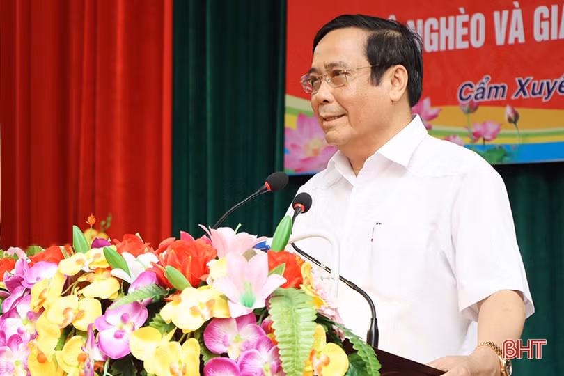 Doanh nghiệp Hà Nội hỗ trợ Cẩm Xuyên xây dựng 50 nhà đại đoàn kết