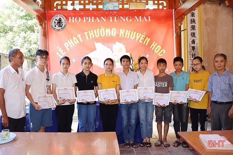 Hà Tĩnh chung sức hỗ trợ học sinh nghèo trước thềm năm học mới