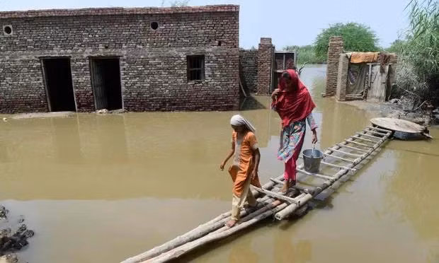 Lý do Pakistan hứng chịu trận đại hồng thủy chết chóc chưa từng thấy