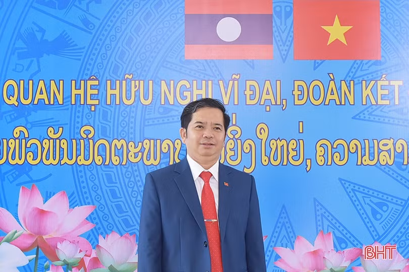 Không ngừng vun đắp để mối quan hệ hữu nghị Việt Nam - Lào truyền mãi đến mai sau