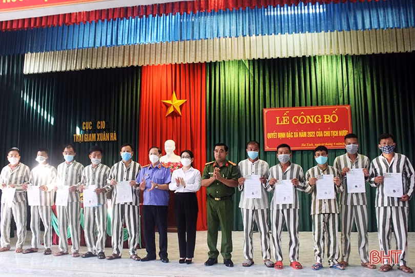 Đặc xá cho 34 phạm nhân đang thụ án tại Hà Tĩnh dịp lễ Quốc khánh 2/9