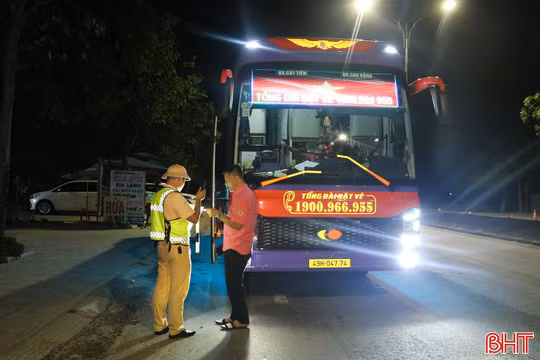 Tăng cường kiểm soát phương tiện vận tải hành khách và hàng hoá