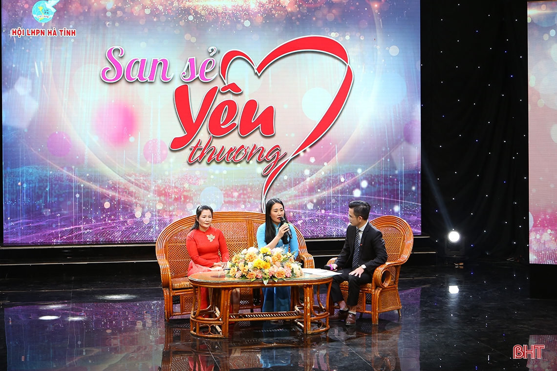 Tiếp nhận gần 6 tỷ đồng hỗ trợ trẻ mồ côi, phụ nữ khó khăn tại Chương trình “San sẻ yêu thương”
