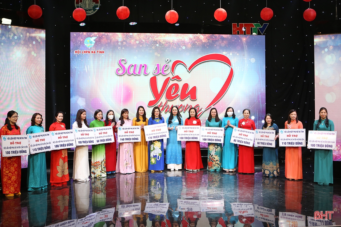 Tiếp nhận gần 6 tỷ đồng hỗ trợ trẻ mồ côi, phụ nữ khó khăn tại Chương trình “San sẻ yêu thương”