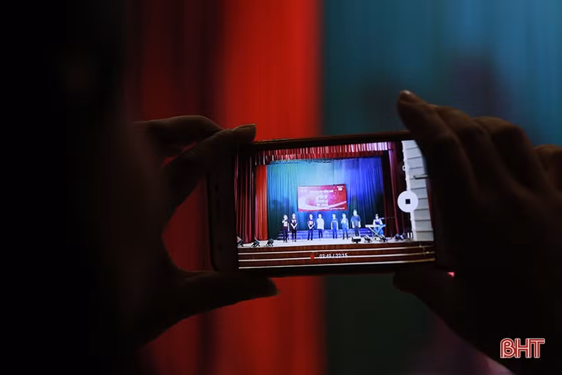 Ấn tượng đêm chung kết cuộc thi hát tiếng Anh “Sing My Song” 2018