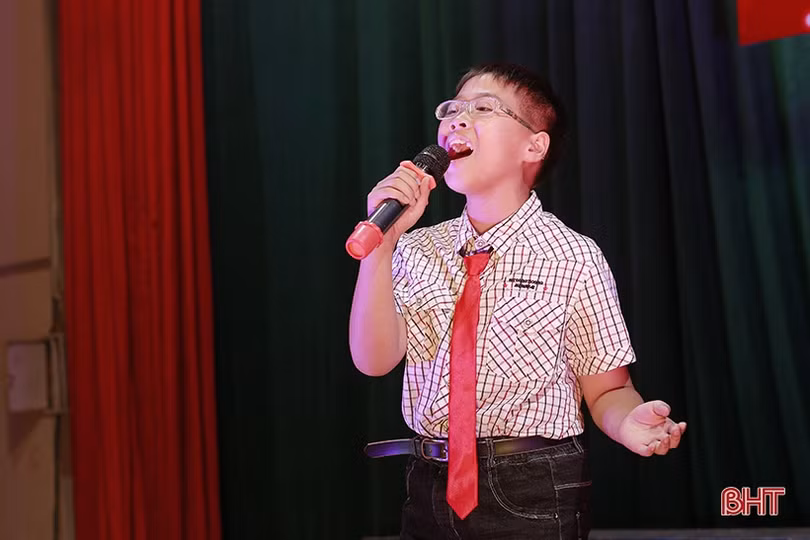 Ấn tượng đêm chung kết cuộc thi hát tiếng Anh “Sing My Song” 2018