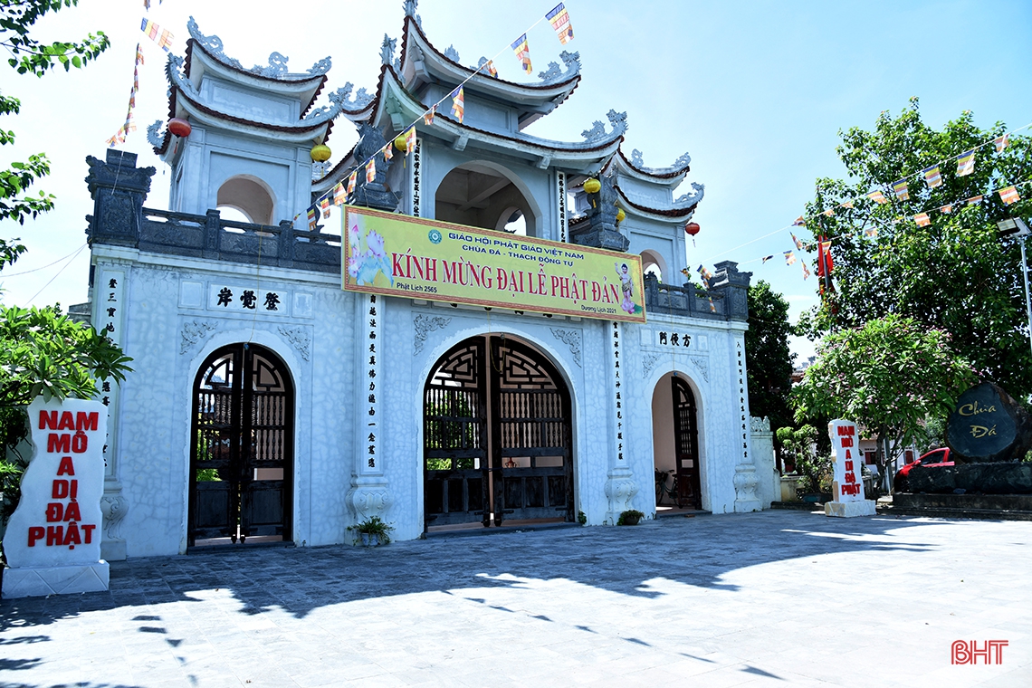 Bình yên Chùa Đá!