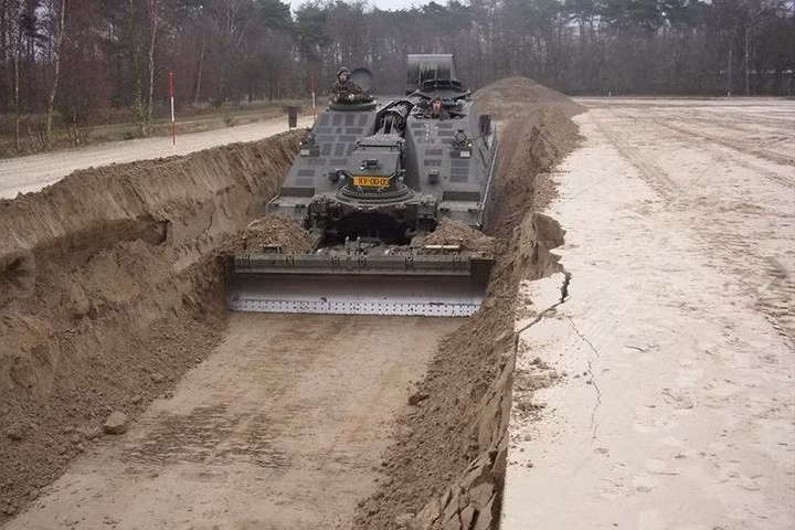 can canh xe cong binh tac chien hien dai pionerpanzer 3 kodiak
