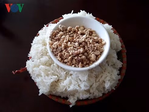 song cham o thung lung mai chau
