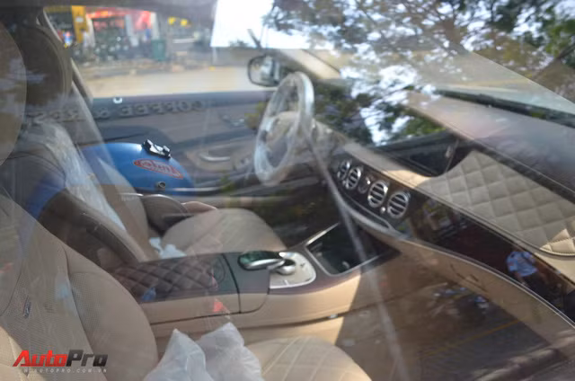 vua thong quan mercedes maybach s600 pullman dau tien viet nam da luon pho
