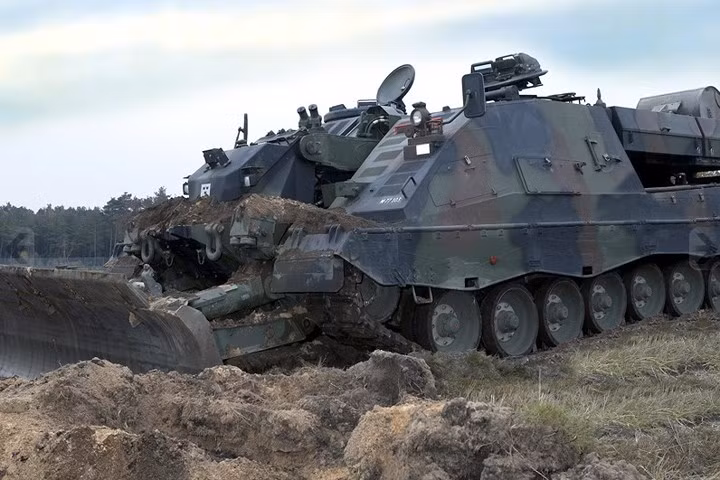 can canh xe cong binh tac chien hien dai pionerpanzer 3 kodiak