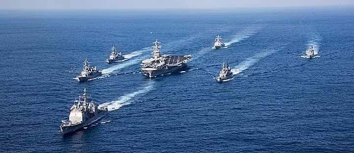 suc manh tau san bay carl vinson cua my sap cap cang viet nam