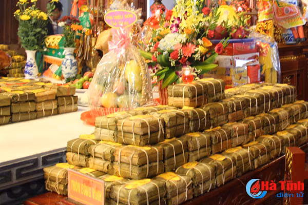 2 000 chiec banh chung cung tien le gio vua mai