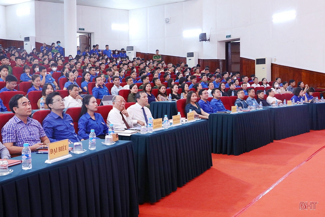 Mỗi đoàn viên thanh niên phải thực hành học Bác từ những việc nhỏ nhất