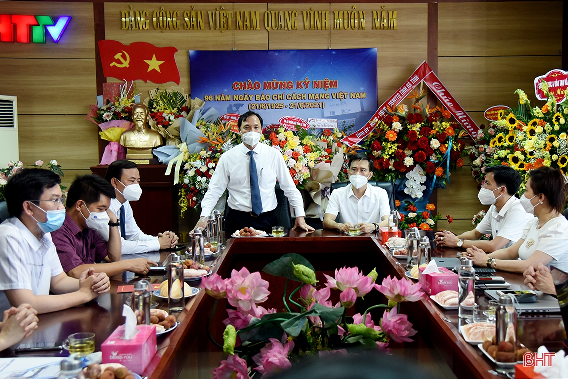 Bí thư Tỉnh ủy Hà Tĩnh: Các cơ quan báo chí phải xứng đáng là cầu nối “ý Đảng - lòng dân”