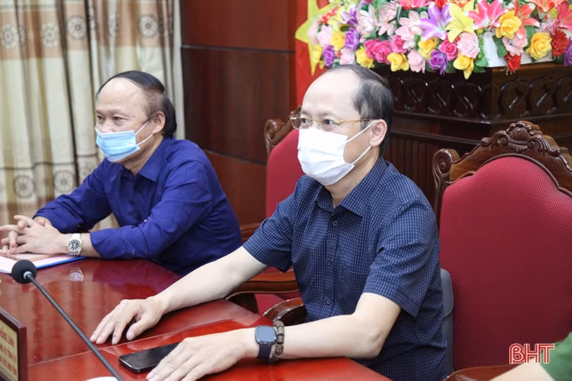 Đảm bảo trật tự an toàn giao thông gắn với phòng chống dịch COVID-19 hiệu quả