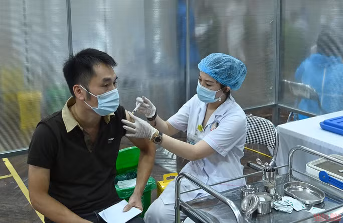 Dùng chung 1 ứng dụng dữ liệu tiêm chủng vaccine phòng COVID-19
