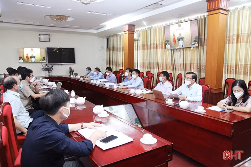 Đảm bảo trật tự an toàn giao thông gắn với phòng chống dịch COVID-19 hiệu quả