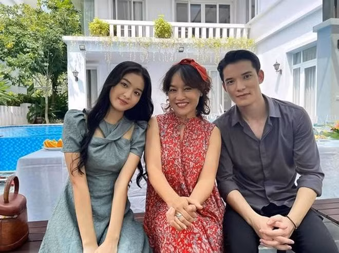 “Hương vị tình thân” hé lộ cảnh bắt cóc, khán giả đoán Nam sẽ cứu bà Sa