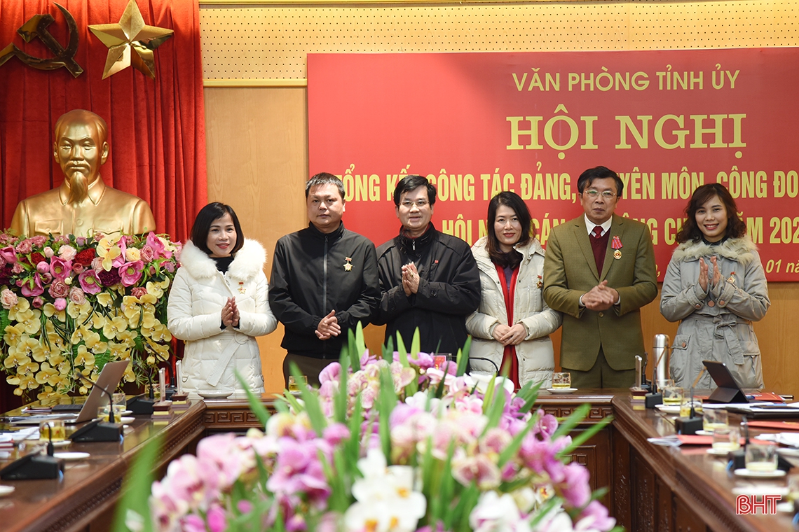Văn phòng Tỉnh ủy Hà Tĩnh cần tiếp tục nâng cao hơn nữa năng lực, chất lượng tham mưu, phục vụ