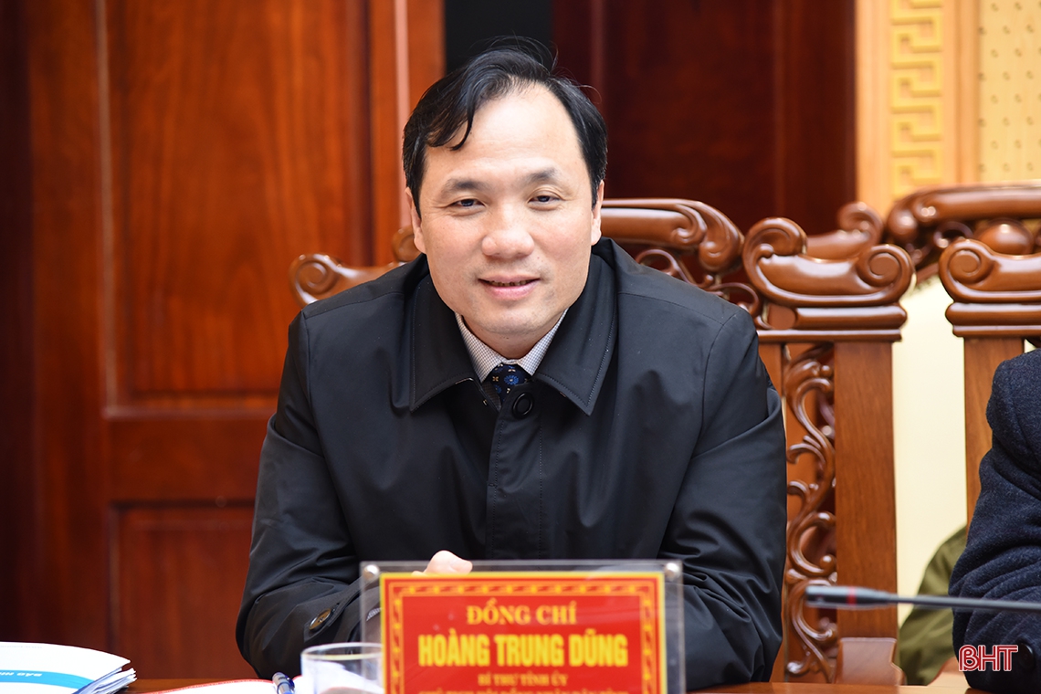 VietinBank trao hỗ trợ Hà Tĩnh hơn 41 tỷ đồng