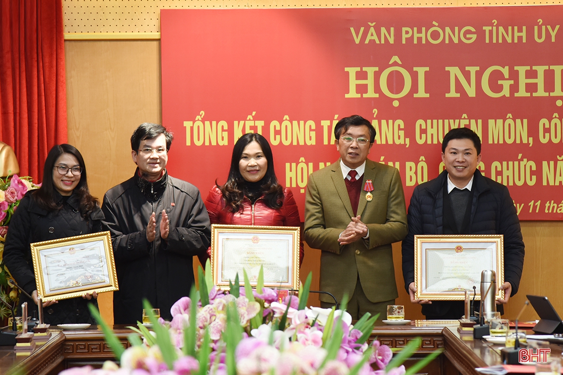 Văn phòng Tỉnh ủy Hà Tĩnh cần tiếp tục nâng cao hơn nữa năng lực, chất lượng tham mưu, phục vụ